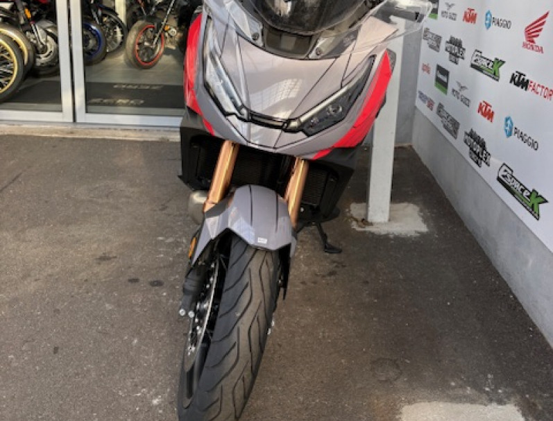 HONDA NT 1100 DCT SE  (Suspensions électroniques)