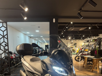 PIAGGIO MP3 530 HPE EXCLUSIVE