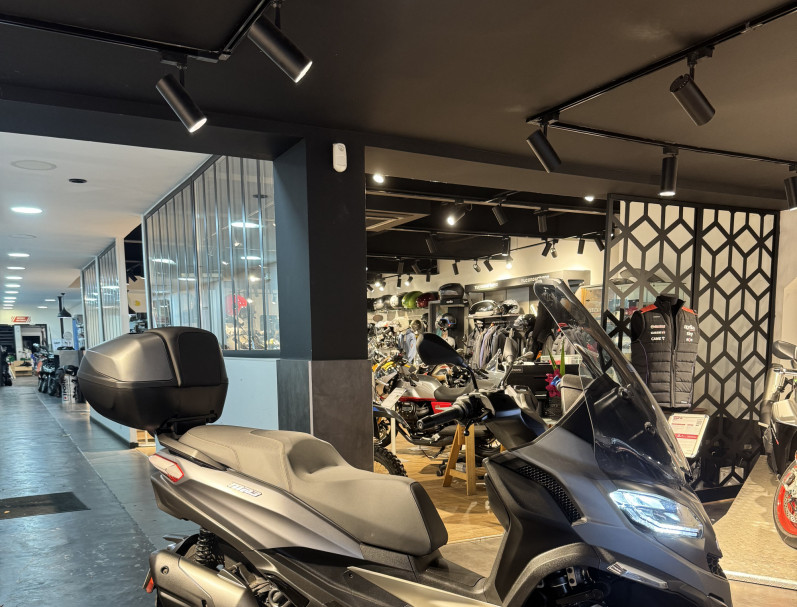 PIAGGIO MP3 530 HPE EXCLUSIVE