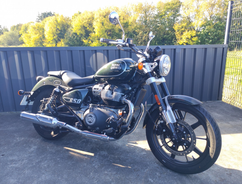 ROYAL ENFIELD SUPER METEOR 650