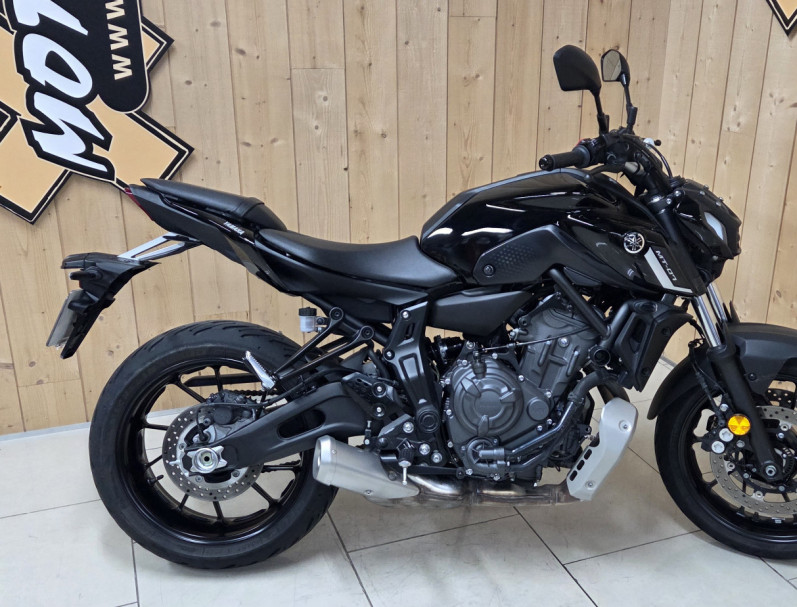YAMAHA MT 07 (47.5CV) 2024