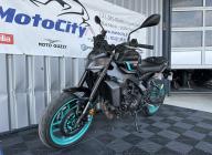 YAMAHA MT-09