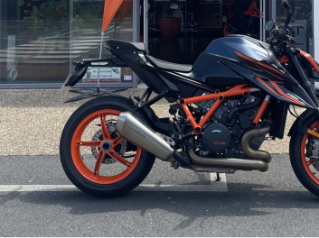KTM 1290 SUPER DUKE R