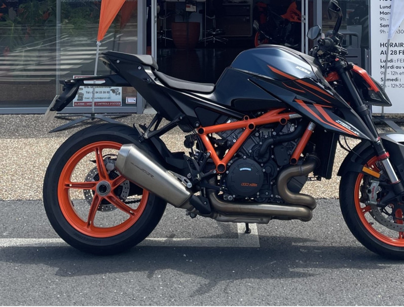 KTM 1290 SUPER DUKE R
