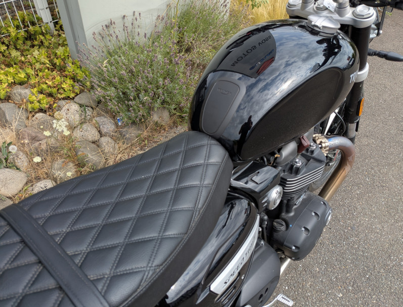 TRIUMPH SPEED TWIN 1200 1ERE MAIN