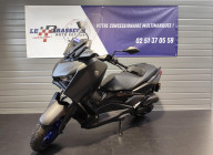 YAMAHA XMAX 125