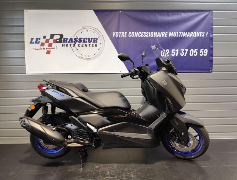 YAMAHA XMAX 125