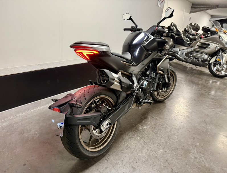 CF MOTO NK800 ADVANCED