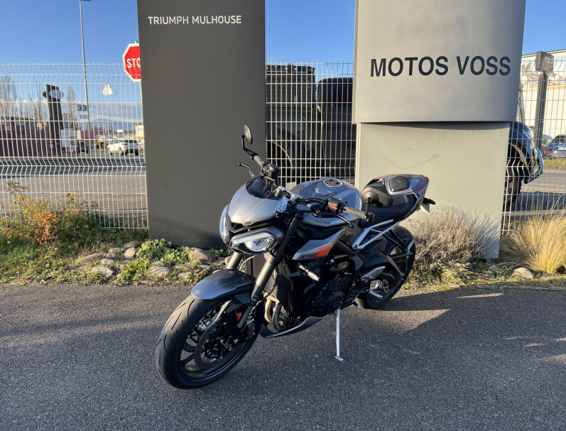 TRIUMPH STREET TRIPLE 765 RS