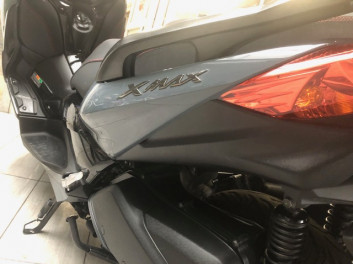 YAMAHA XMAX 300 Tech Max