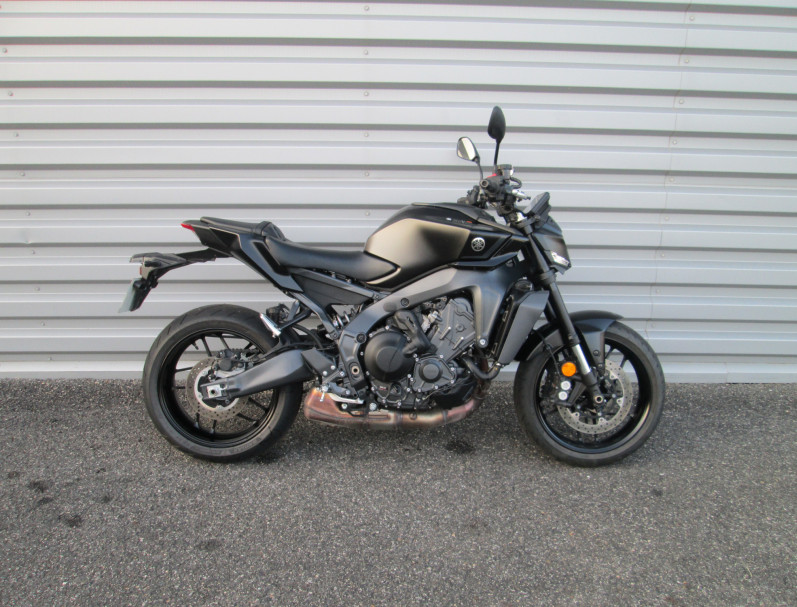 YAMAHA MT-09  Y-AMT