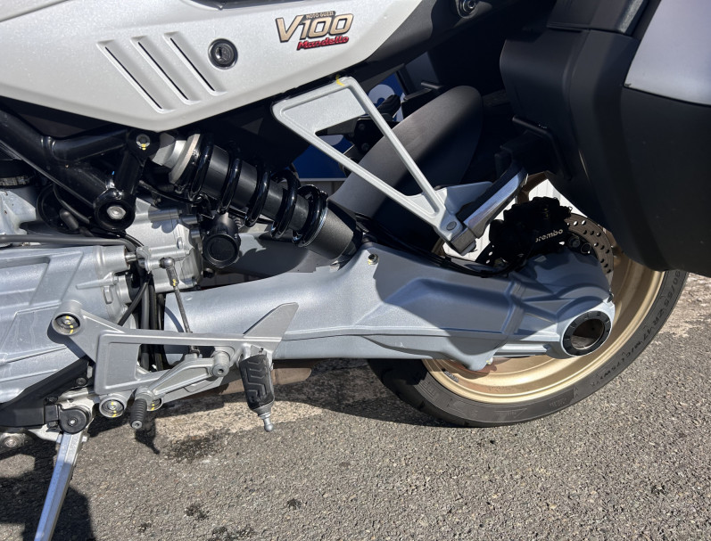 MOTO GUZZI V100  MANDELLO