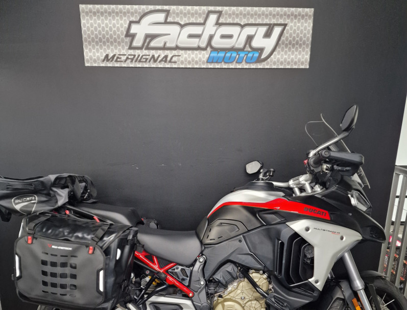 DUCATI MULTISTRADA V4 S
