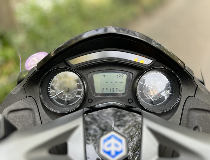 PIAGGIO X10 125 ABS ASR 27150 KM GARANTIE 12 MOIS LIVRAISON POSSIBLE DANS TOUTE LA FRANCE 