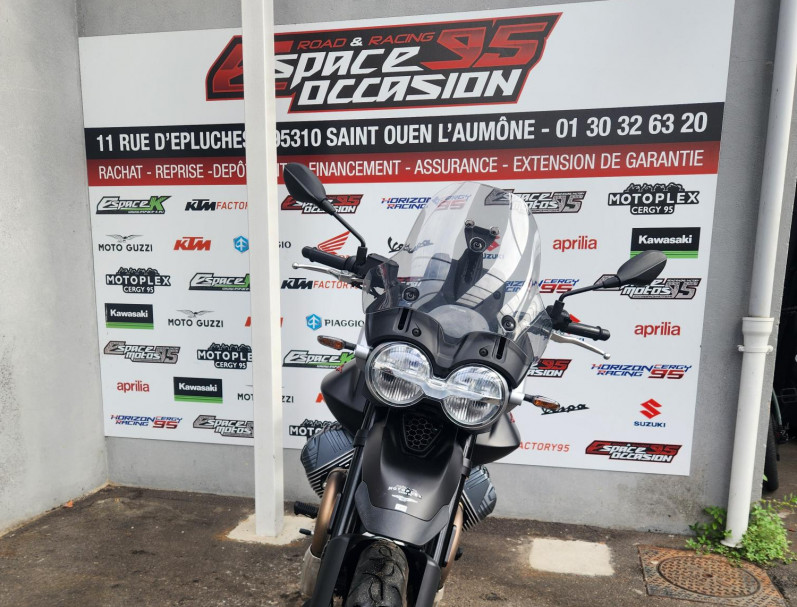 MOTO GUZZI MOTO GUZZI V85 TT STRADA NERO ISOLA 