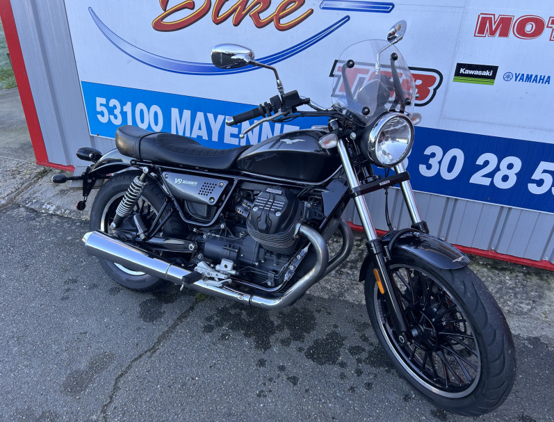 MOTO GUZZI V9 ROAMER