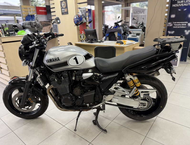 YAMAHA XJR 1300 SP