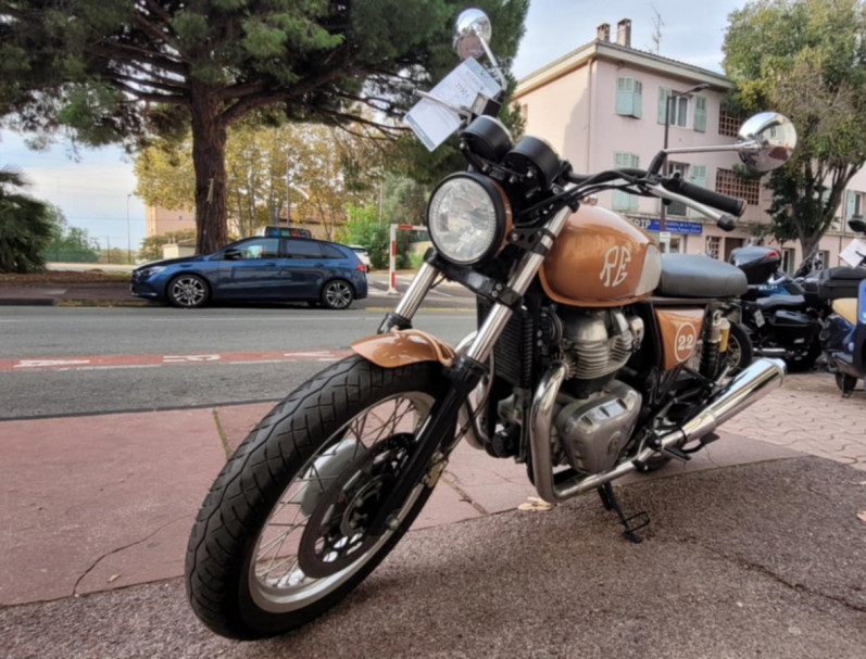 ROYAL ENFIELD INTERCEPTOR